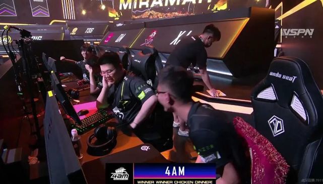 更展现了团 更展现了团